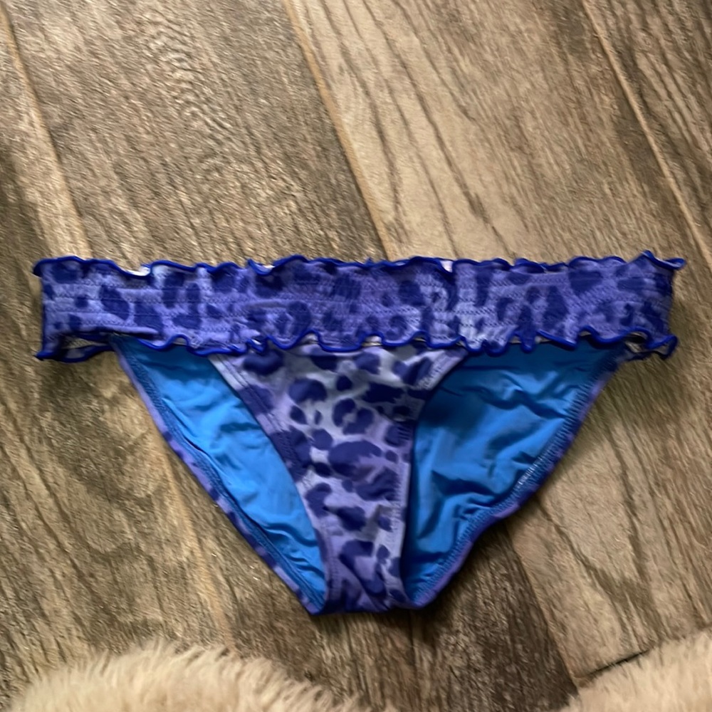 Vix swim bottom small never worn